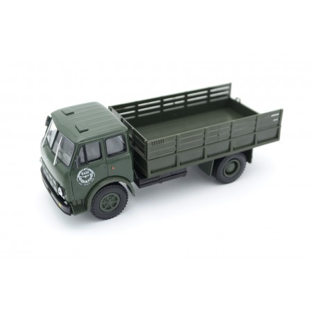 Nash avtoprom MAZ-500AC flatbed 1970 - Green
