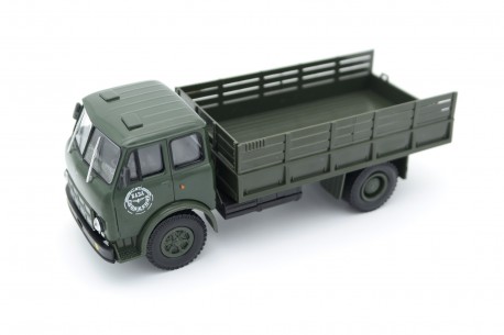 Nash avtoprom MAZ-500AC flatbed 1970 - Green