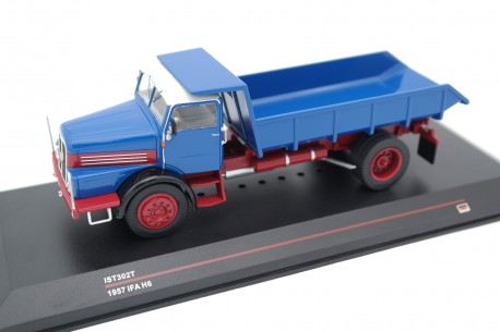 IST Models IFA H6 Kipper 1957 - Blue/Red