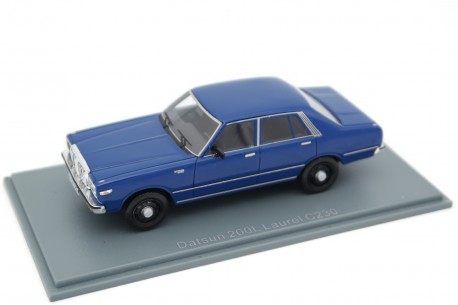 Neo Scale Models Datsun 200L Laurel C230 1977 - Midnight Blue