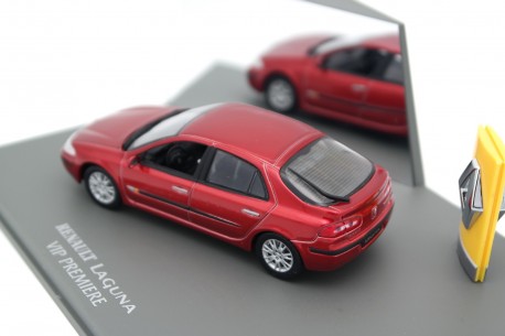 Coffret Universal Hobbies 1/43 Renault Laguna - Edition Limitée Technocentre - Occasion