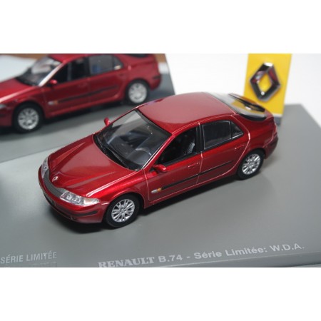Universal Hobbies Renault Laguna II B74 Phase 1 Dynamique 2001 - Rouge de Feux