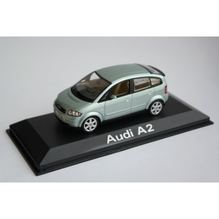 Minichamps Audi A2 8Z iceland green metallic 1999