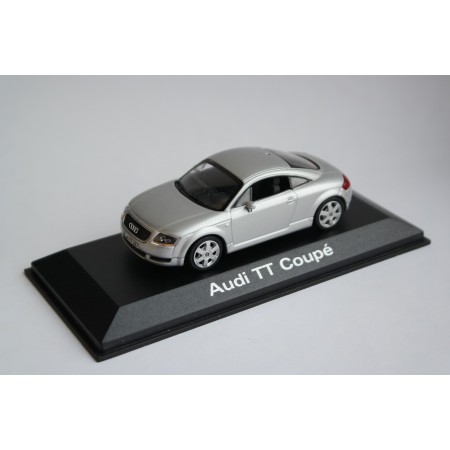 Minichamps Audi TT Coupé quattro 8N silver metallic 1998