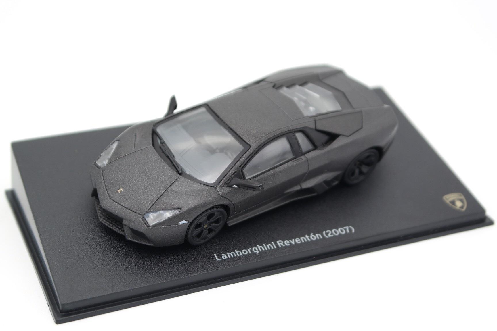 lamborghini-reventon.jpg