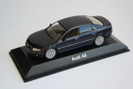 Minichamps Audi A8 4.2 quattro D3 Phase I night blue pearl effect 2003 