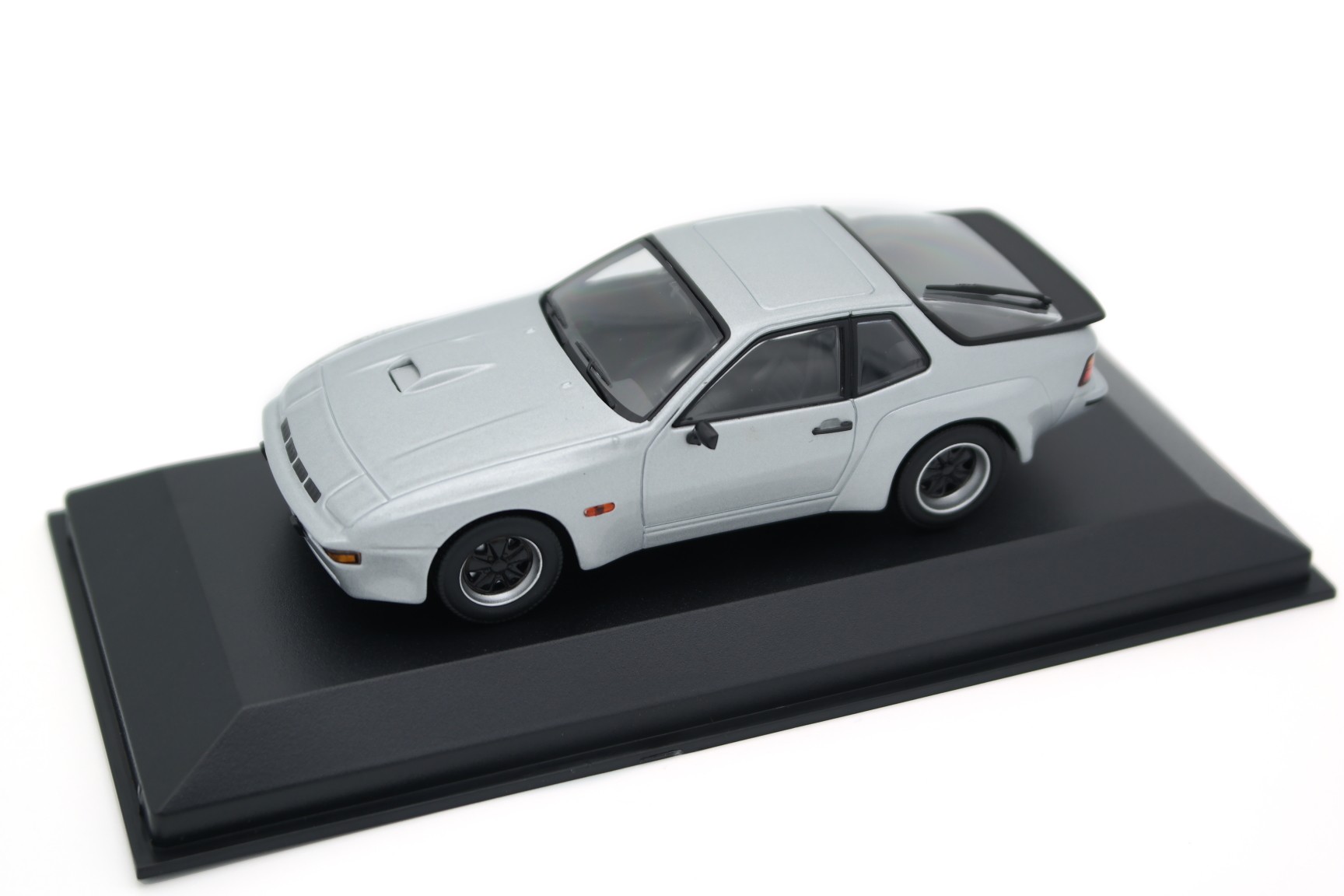 Porsche 924 Carrera GT - Diecast Ukraine