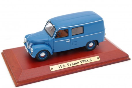Atlas IFA Framo V901/2 Kastenwagen 1954 - Blue