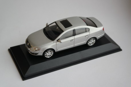 Minichamps Volkswagen Passat B6 2005