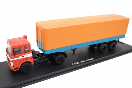 Premium ClassiXXs MAZ-5432 with semi-trailer MAZ-93971 1979 - Red/White/Blue/Orange