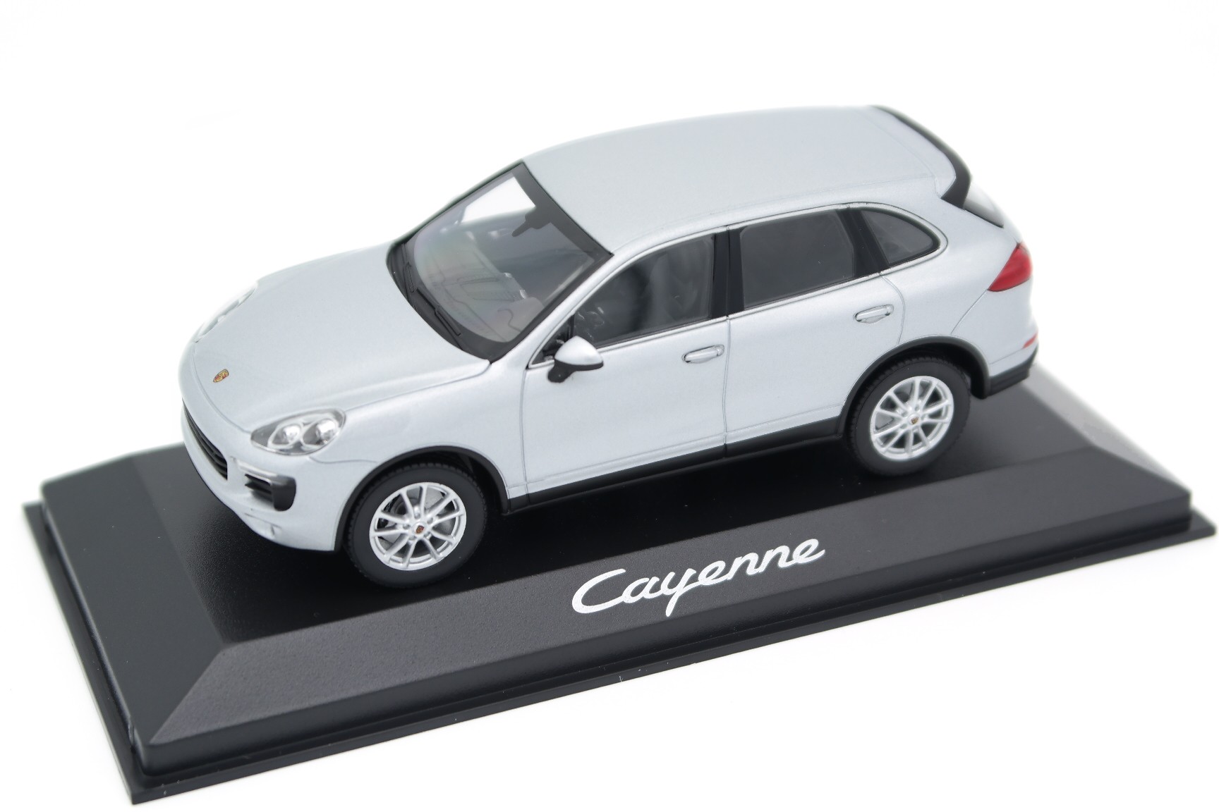Porsche Cayenne - Diecast Ukraine