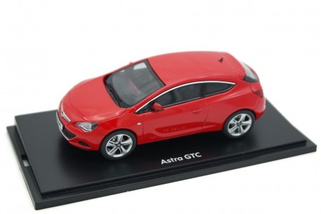 Motorart Opel Astra J GTC 2011 - Power Red
