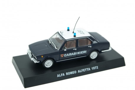 Altaya Alfa Romeo Alfetta Carabinieri 1972 - Blue Carabinieri with White Roof