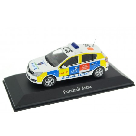 Atlas Corgi Vauxhall Astra MK V / Opel Astra H Thames Valley Police 2004 - Colorado White