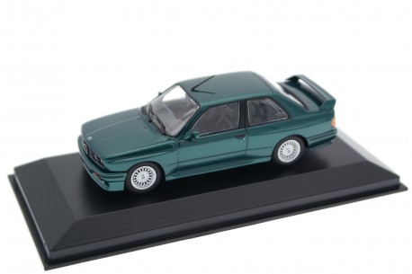 Maxichamps BMW M3 E30 1987 - Laguna Green Metallic