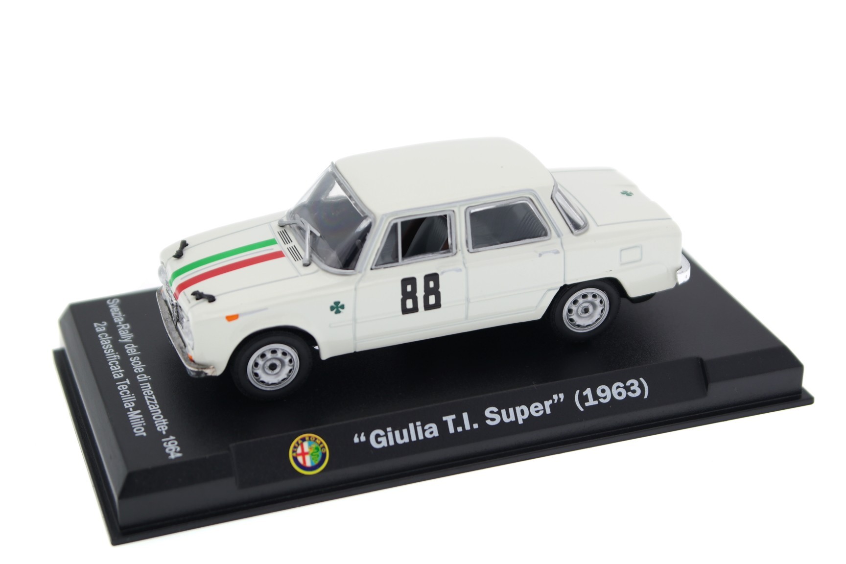 M4 / Fabbri 1/43 Alfa Romeo Giulia TI Super – Buenos Aires 1990 – Occasion Boîtier