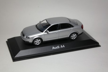 Minichamps Audi A4 3.0 B6 8E 2000