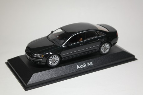 Minichamps Audi A8 4.2 quattro D3 Phase I 2003