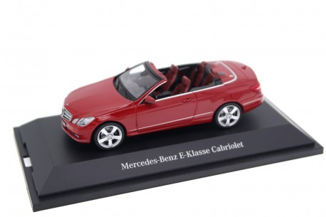 Schuco Mercedes-Benz E-Class Cabriolet A207 2010 - Fire Opal Red
