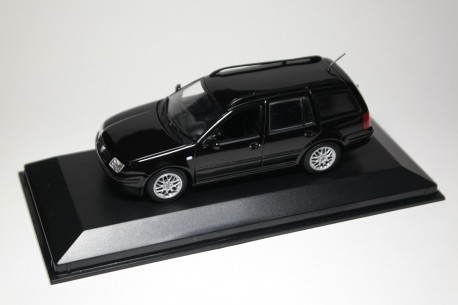 Minichamps Volkswagen Bora Variant 1998 - Black Magic Pearl
