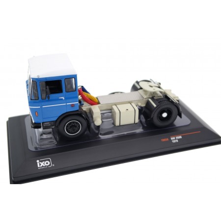 IXO DAF 2600 1970 - Helios Blue