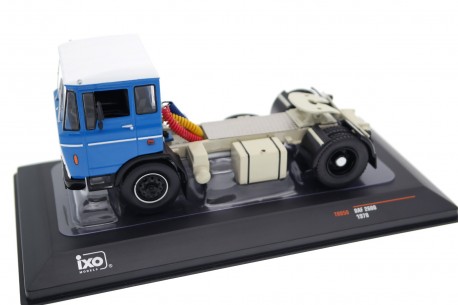 IXO DAF 2600 1970 - Helios Blue