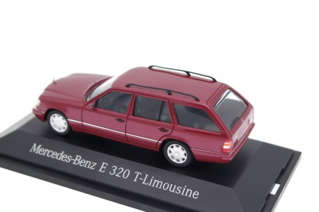 Herpa 1/43 – 070218 Mercedes E320 T Notarzt – Ambulance – Diecast – Occasion