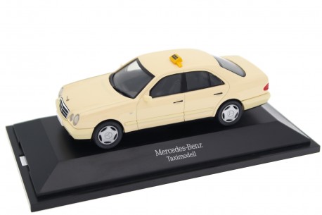 Herpa Mercedes-Benz E220 Taxi W210 1995 - Light Ivory