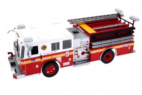 Salvat Seagrave 2000/500 Engine 9 FDNY Chinatown New York City 1994 - Red/White/Silver