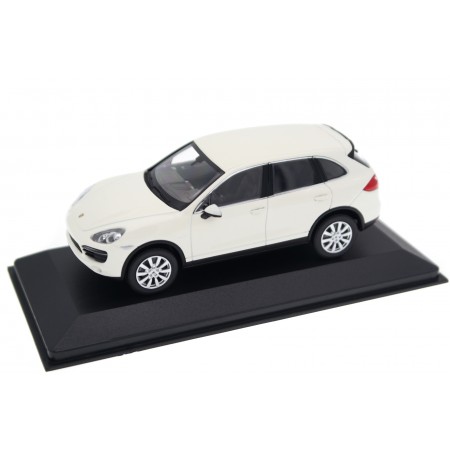 Minichamps Porsche Cayenne S Hybrid 3.0 V6 958 92A 2010 - Sand White