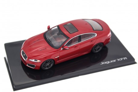 IXO Jaguar XFR 5.0 V8 X250 Facelift 2011 - Italian Racing Red
