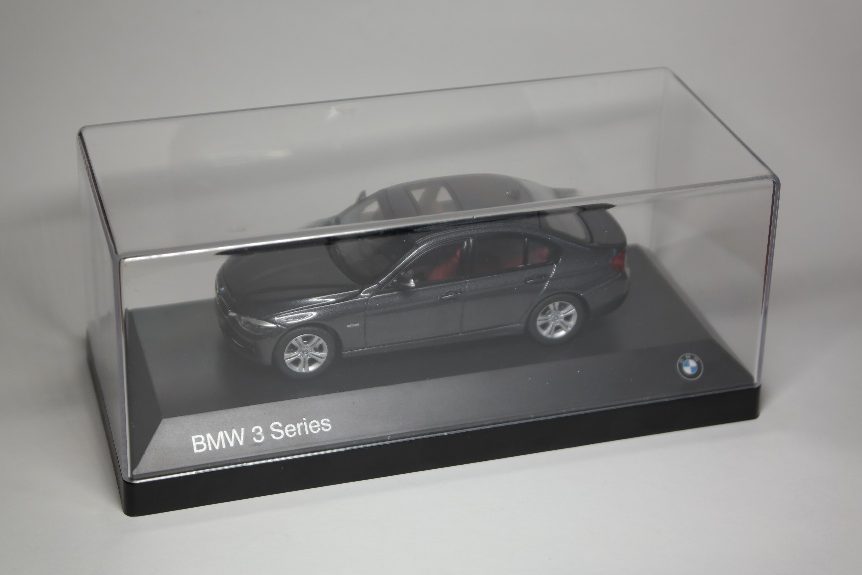 ク*ロ様 1/18 Paragon製  335i F30 ブラックサファイ 1:18 Scale BMW 335i 3 Series F30 – paragonmodelstore