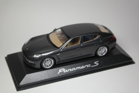 Minichamps Porsche Panamera S 970 2009