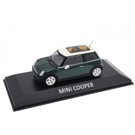 Minichamps Mini Cooper R50 2001 - British Racing Green Metallic with Aspen White Roof