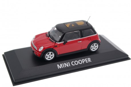 Minichamps Mini Cooper R50 2001 - Chili Red with Jet Black Roof