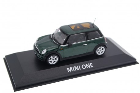 Minichamps Mini One R50 2001 - British Racing Green Metallic
