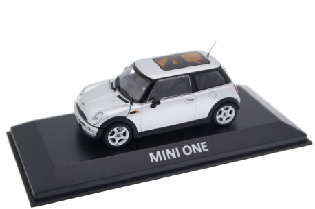 Minichamps Mini One R50 2001 - Pure Silver Metallic