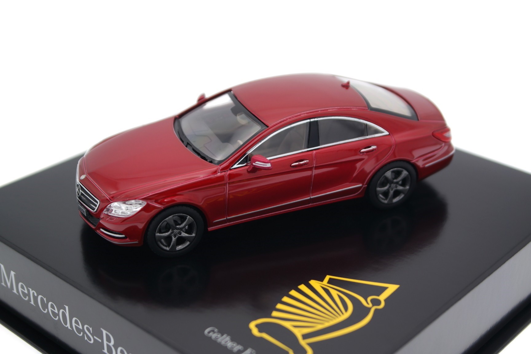 ヨ*シ様 Norev Mercedes-Benz E klasse coupe ヨ*シ様 Norev Mercedes-Benz E klasse coupe Norev 1:18 Mercedes