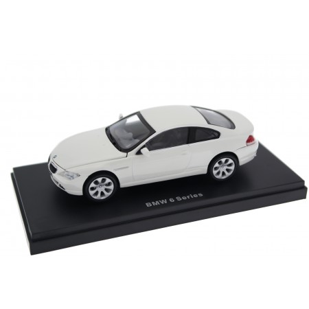 Kyosho BMW 645Ci Coupé E63 2003 - Alpine White