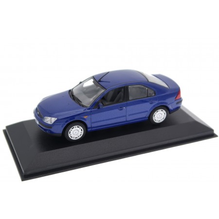 Minichamps Ford Mondeo Mk.3 Limousine 2001 - Amparo Blue Metallic