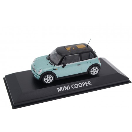 Minichamps Mini Cooper R50 2001 - Silk Green Metallic with Jet Black Roof