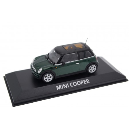 Minichamps Mini Cooper R50 2001 - British Racing Green Metallic with Jet Black Roof
