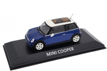 Minichamps Mini Cooper R50 2001 - Hyper Blue Metallic with Aspen White Roof