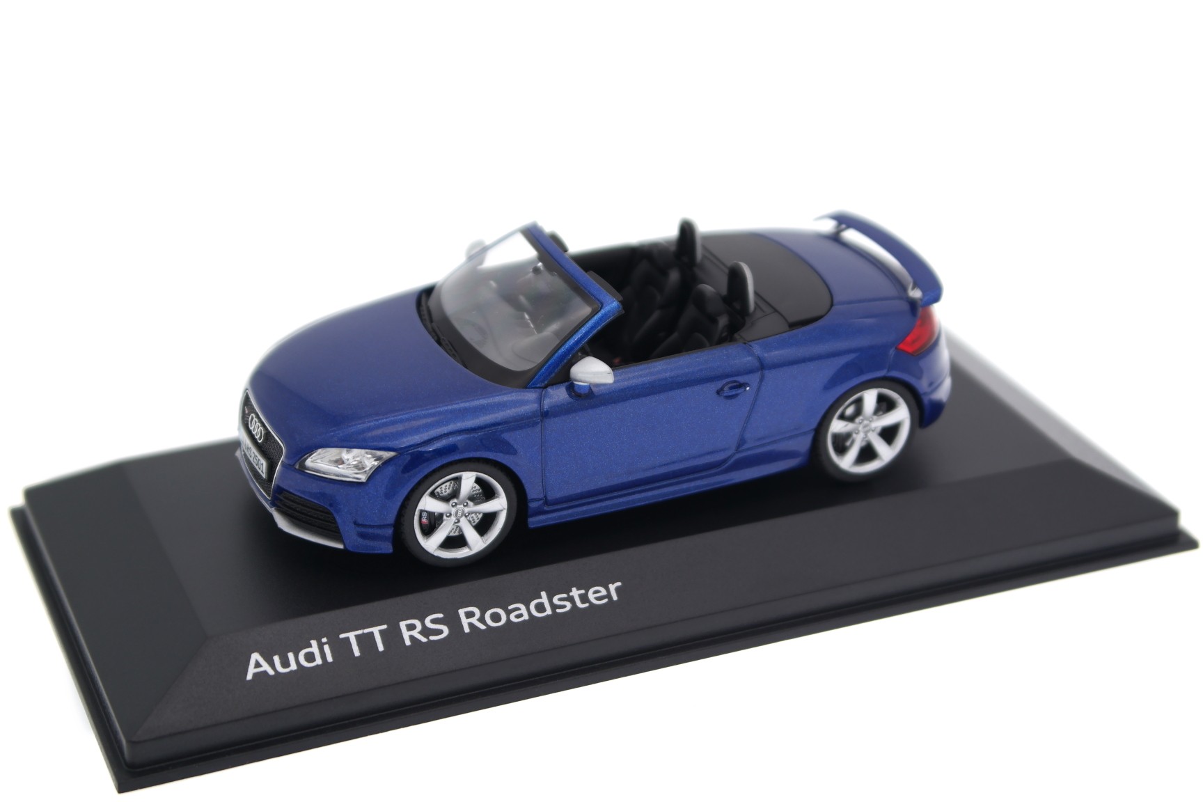 audi-tt-rs-roadster.jpg