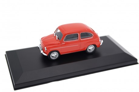 Altaya Zastava 750 1960 - Orange