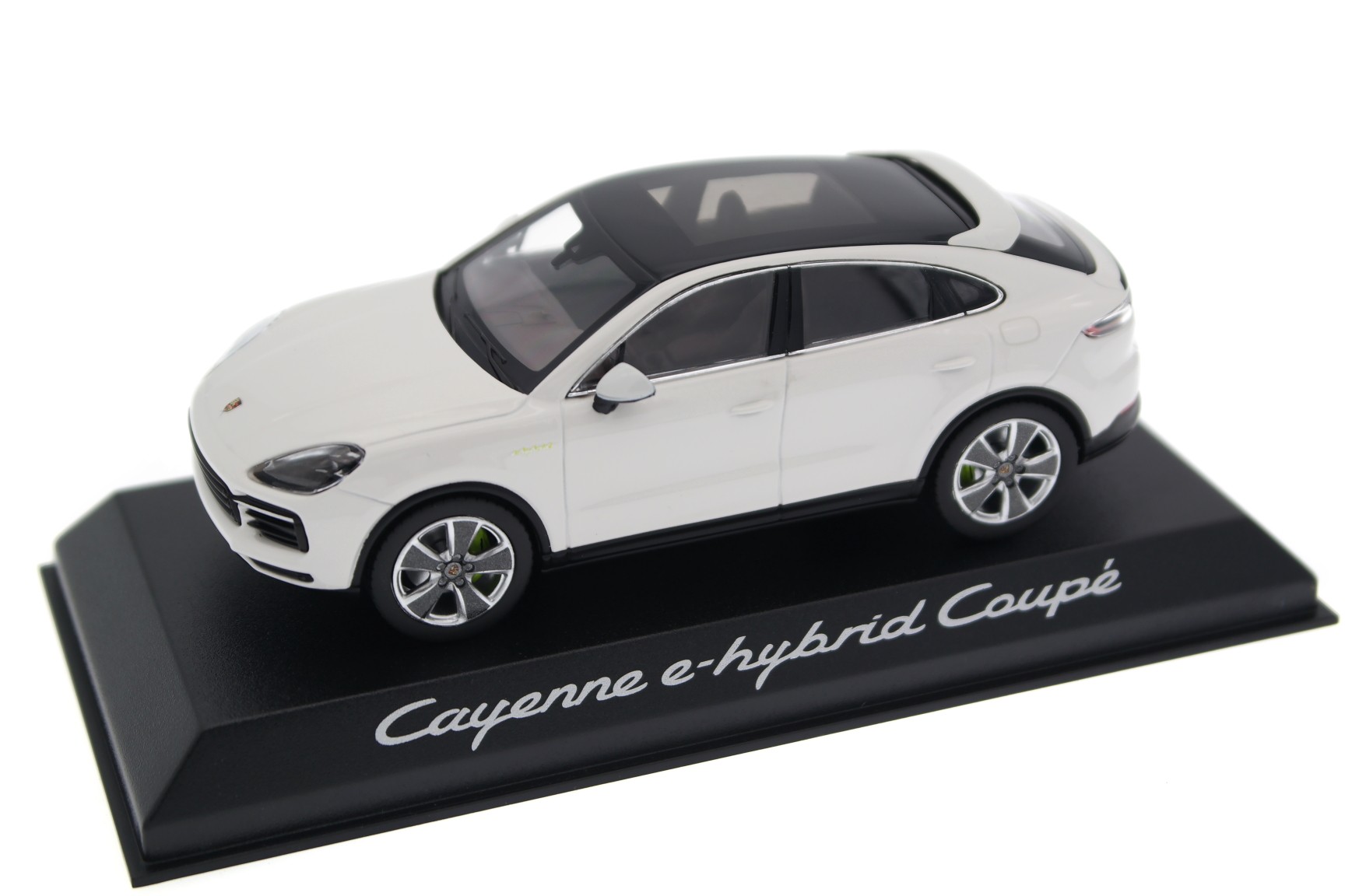 Porsche Cayenne e-hybrid Coupe - Diecast Ukraine