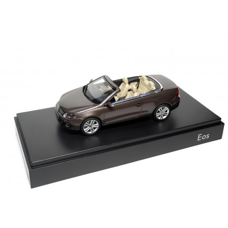 Kyosho Volkswagen Eos II 1F 2011 - Black Oak Brown Metallic