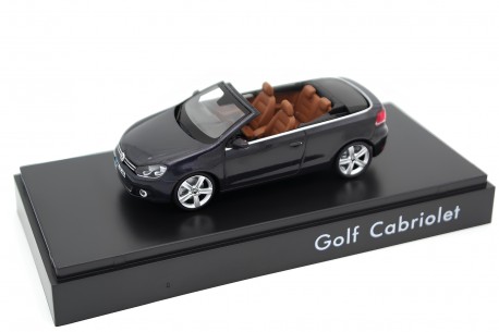 Schuco Volkswagen Golf VI Cabriolet 5K 2011 - Dark Purple Metallic