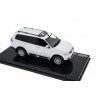 Vitesse Mitsubishi Pajero Sport II KH0 2008 - Pearl White Metallic
