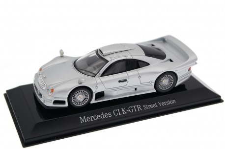 Maisto Mercedes-Benz CLK GTR AMG Coupé Street Version C297 1998 - Brilliant Silver Metallic